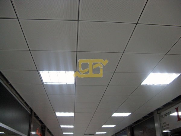 تایل با سپری سیلوئت