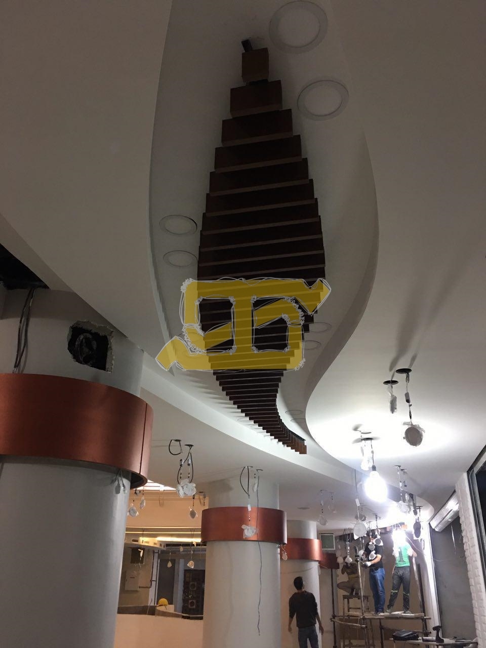 لوور قوسی L024095@120 - رنگ پودری 8007