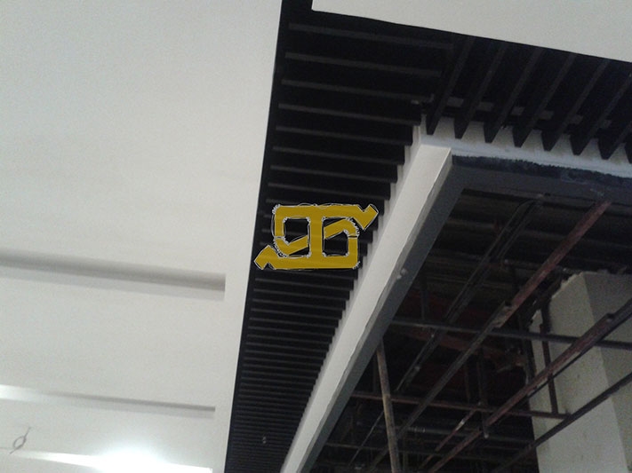 سقف کاذب لوور