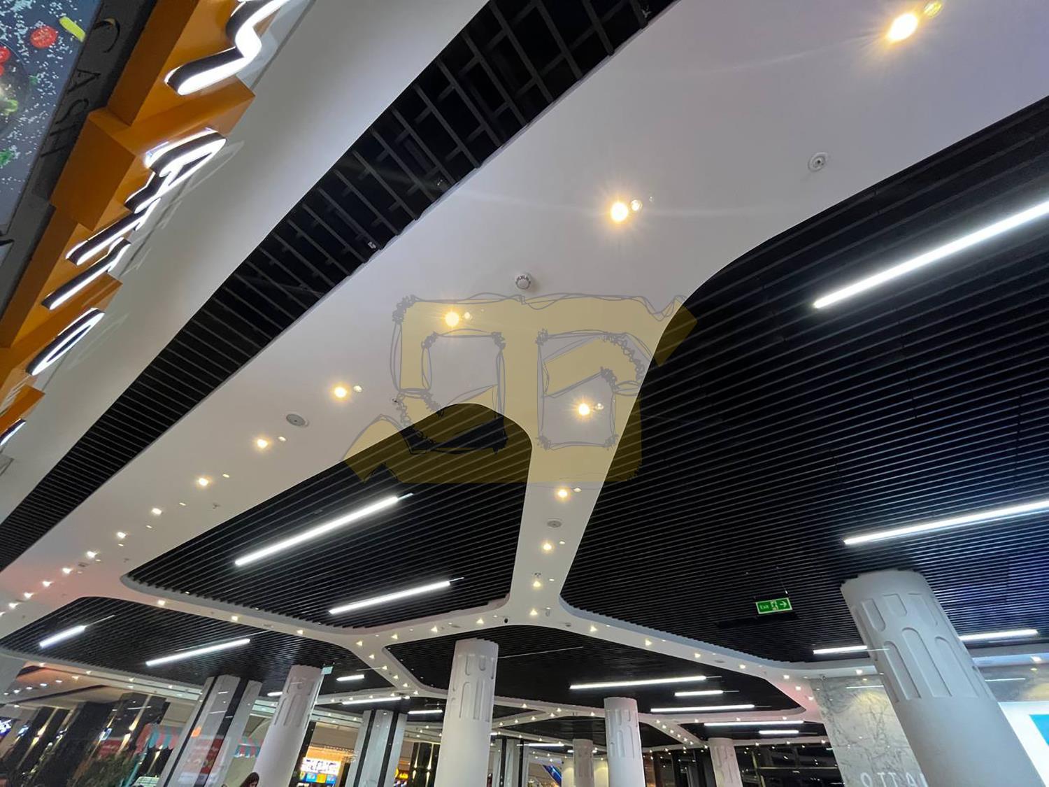 سقف کاذب گریلیوم خطی و گریلیوم سلولی نیایش مال