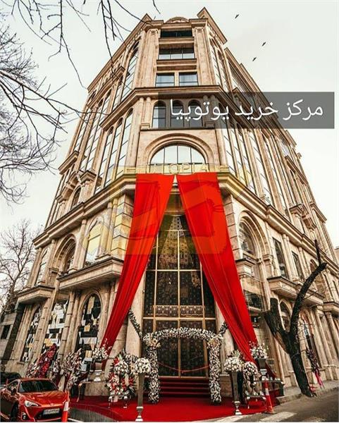 اجرای سقف کاذب گریلیوم و لوور خطی مرکز تجاری یوتوپیا