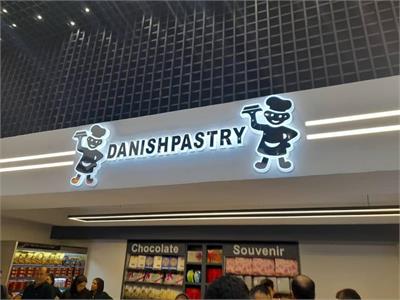 دیوار پوش نیمه‌خطی - گریلیوم - مدل E024071 - گام 150*150- سیستم کاریر موازی - نصب از پائین