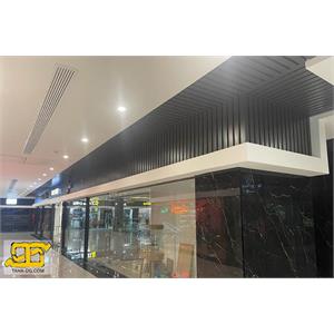 دیوار پوش خطی گریلیوم مرکز تجاری خوی