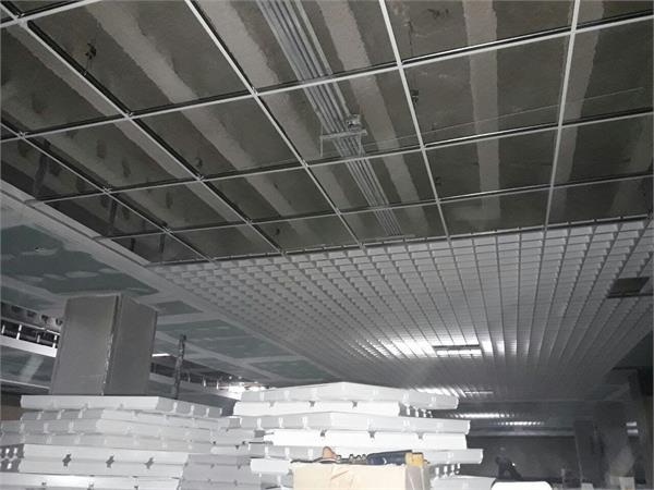 رو نمایی از سقف کاذب آلومینیومی گریلیوم کلیک با کلاف دور